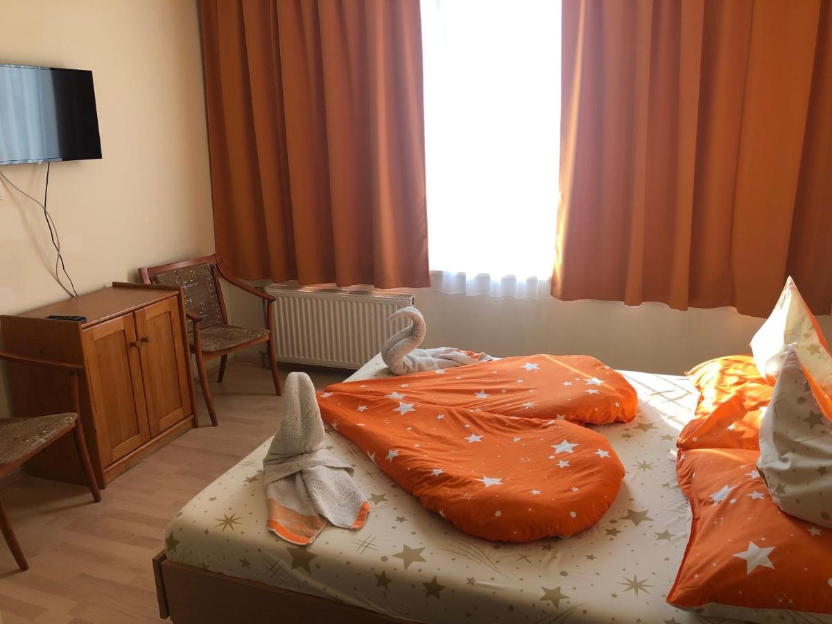 City Hotel Siófok Eksteriør bilde