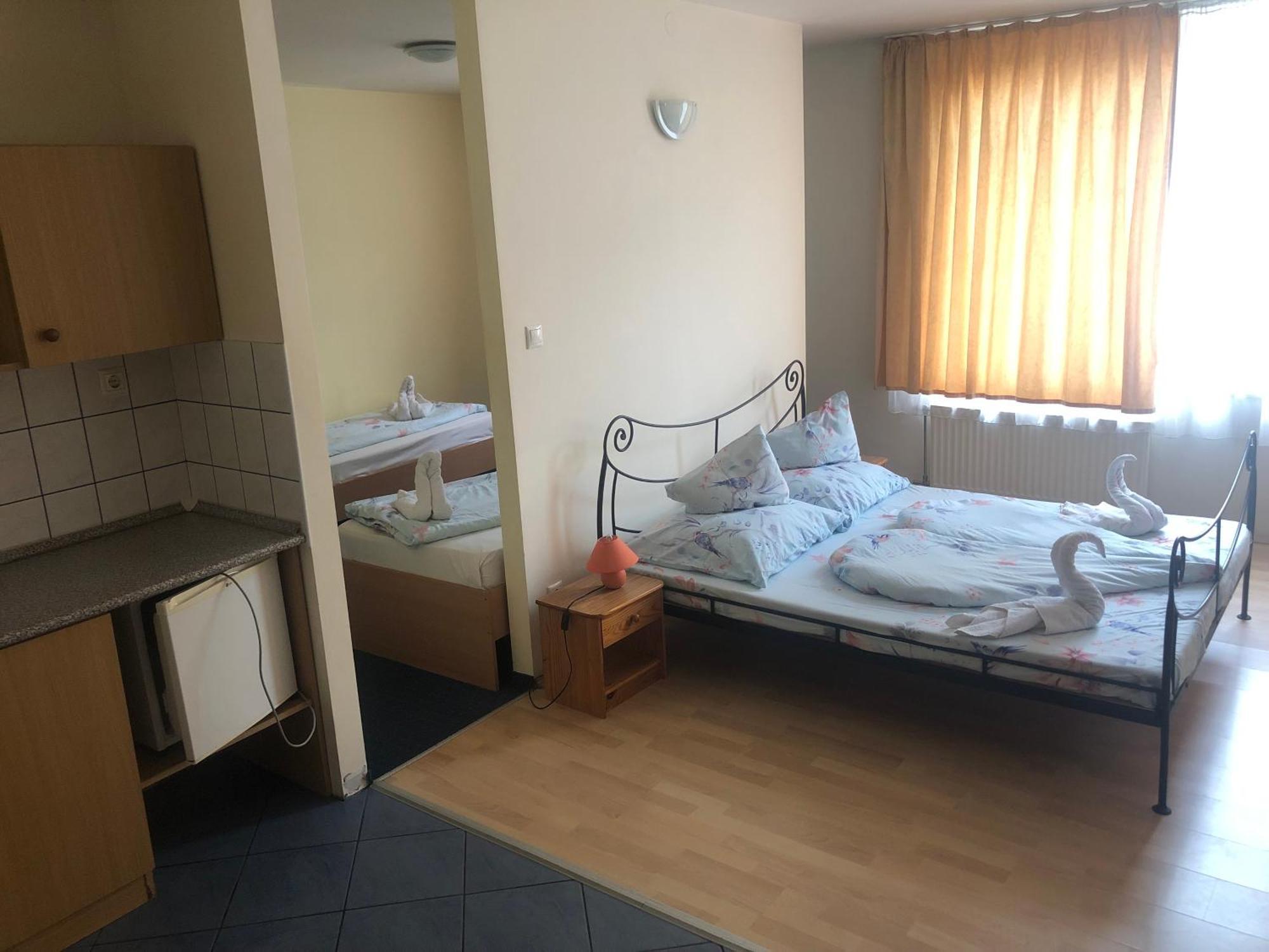 City Hotel Siófok Eksteriør bilde