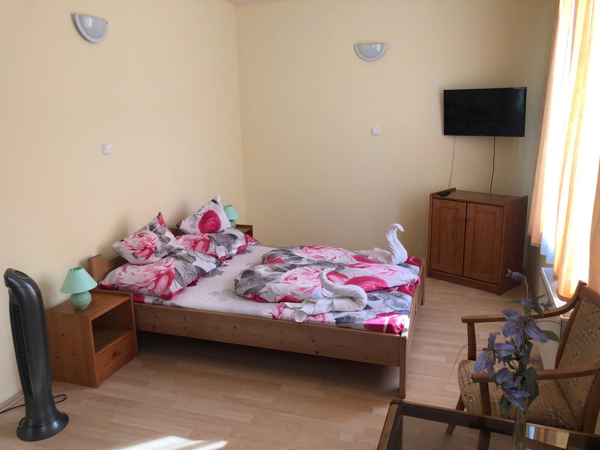 City Hotel Siófok Eksteriør bilde