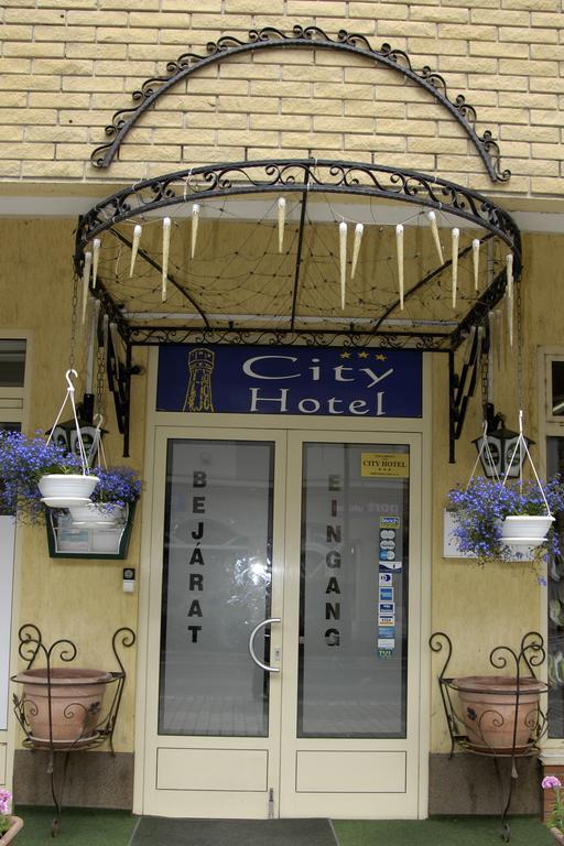 City Hotel Siófok Eksteriør bilde