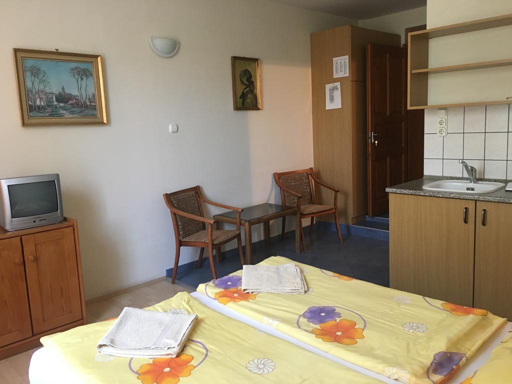 City Hotel Siófok Eksteriør bilde
